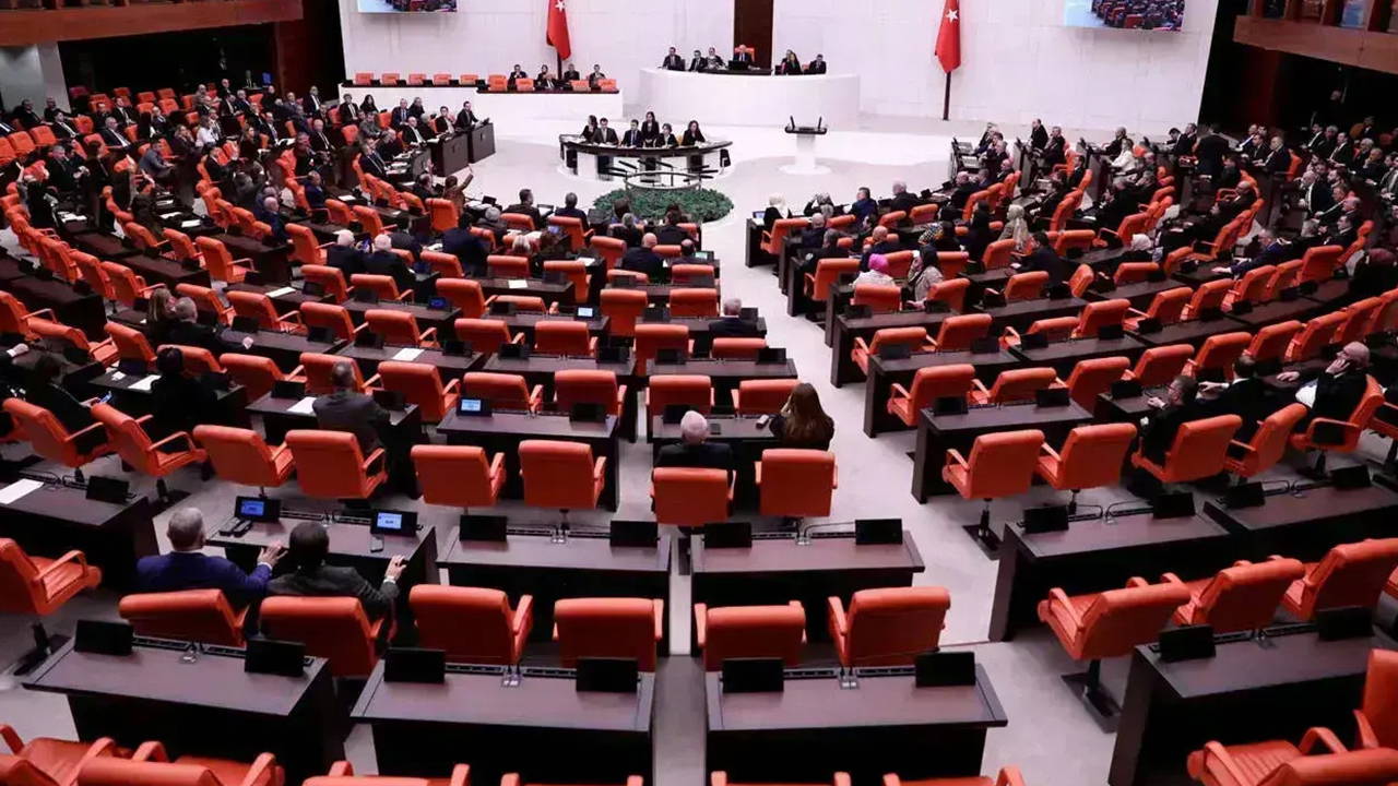 TBMM’de ‘süreç’ oturumu yeter sayı yokluğu nedeniyle kapandı