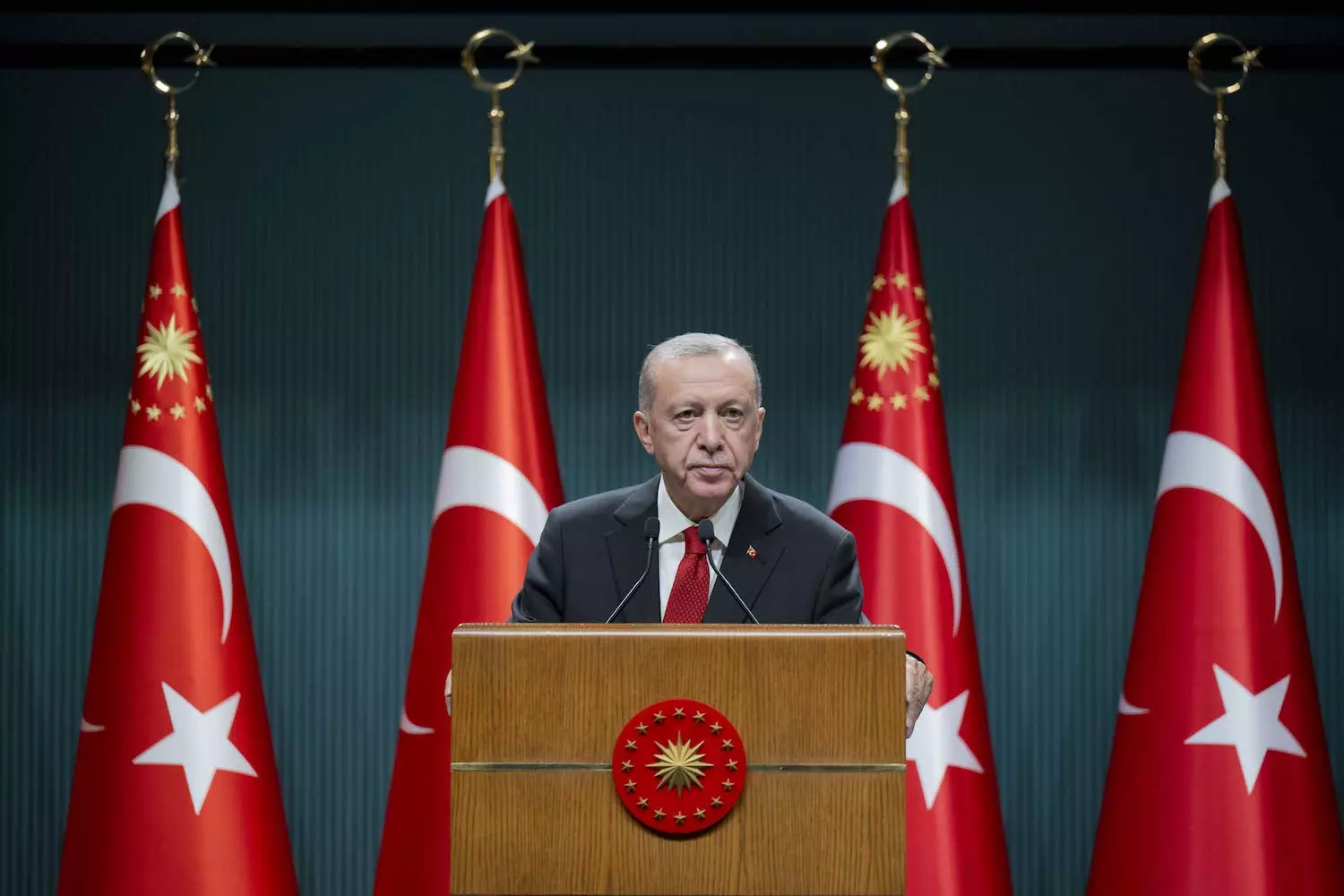 Cumhurbaşkanı Erdoğan Kabine Toplantısı Sonrası Konuştu: "Dünya Tarihi Bir Dönemden Geçiyor"