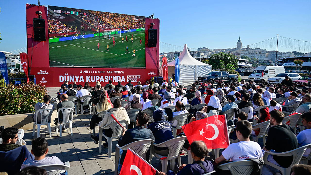 DEV EKRANA ÜLKE GENELİNDE KISITLAMA: YKS GÖLGESİNDE MİLLİ MAÇ