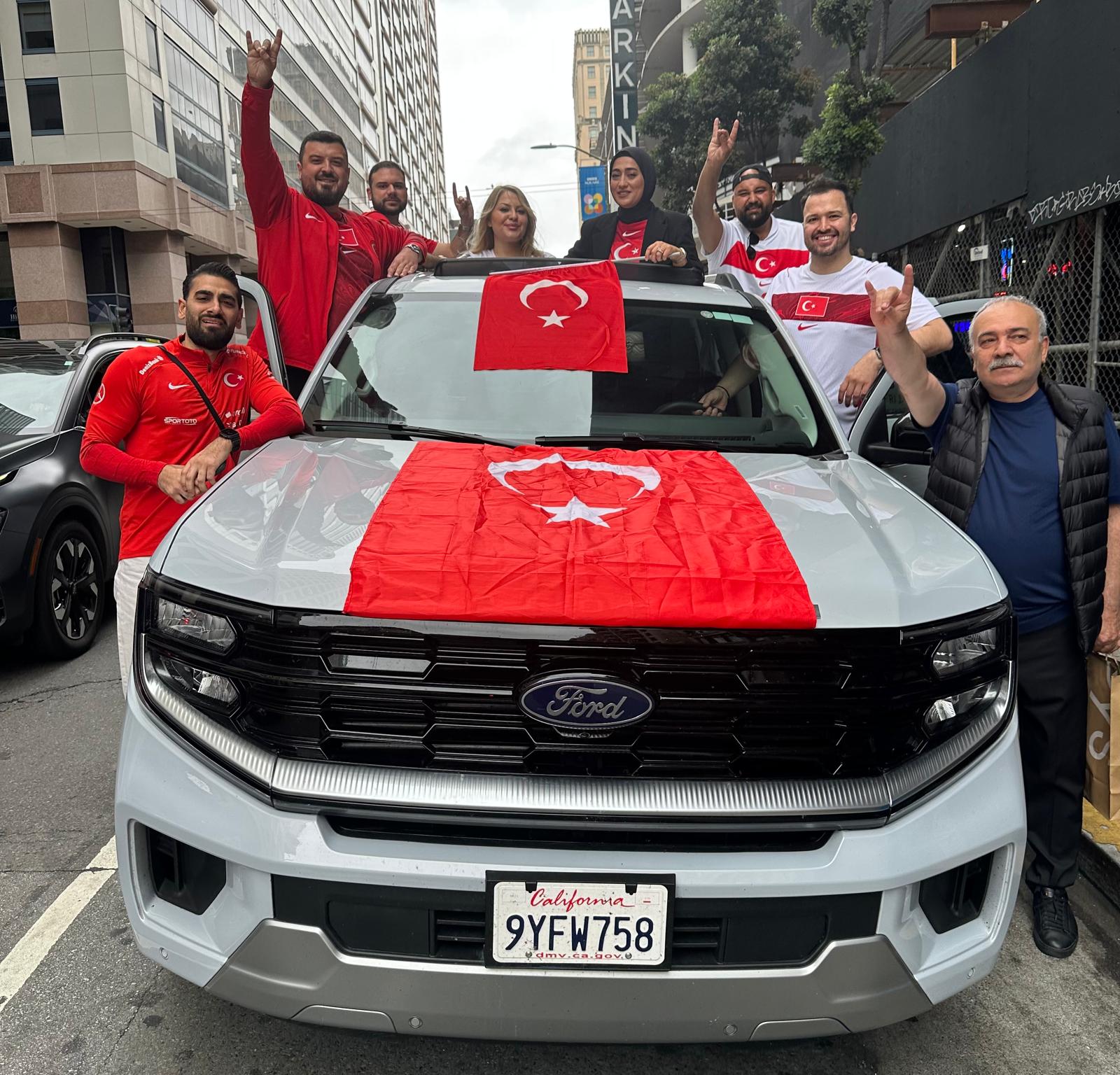 İYİ Parti Kurumsal İlişkiler Başkanı Şükrü Kuleyin: “Amerika’dan Bayrak Mitingine Selam Ediyoruz”