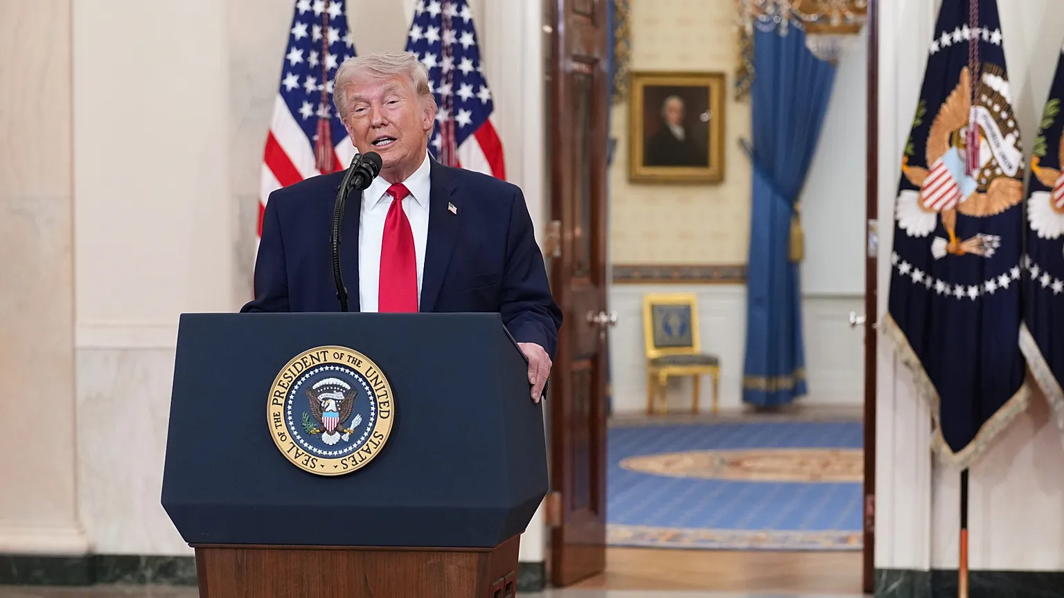 TRUMP: "İRAN BENİ ARADI, ANLAŞMA YAPMAK İSTİYORLAR"