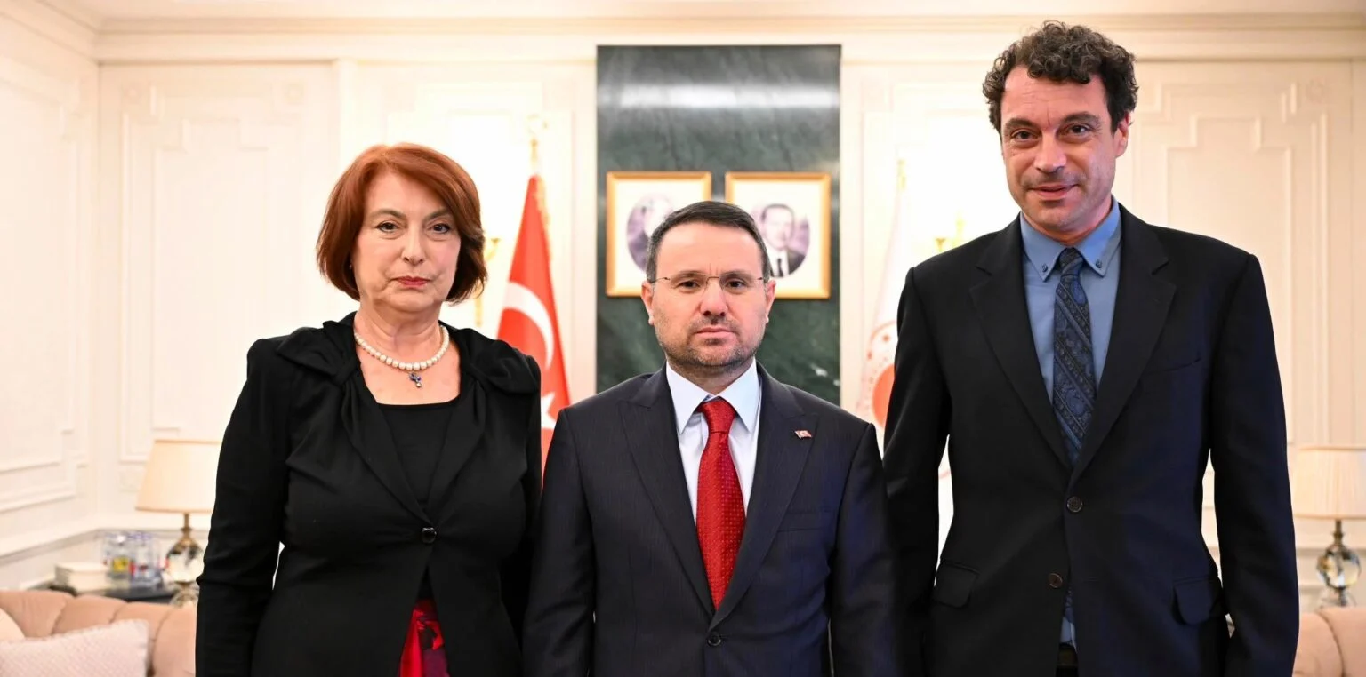 Akın Gürlek'ten kritik görüşme: Uğur Mumcu'nun ailesini kabul etti