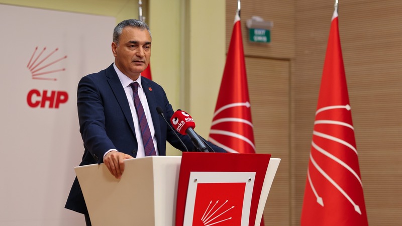 CHP SÖZCÜSÜ MÜSLİM SARI"YENİ PARTİLİLER, AK PARTİ'YE OY VERDİ."