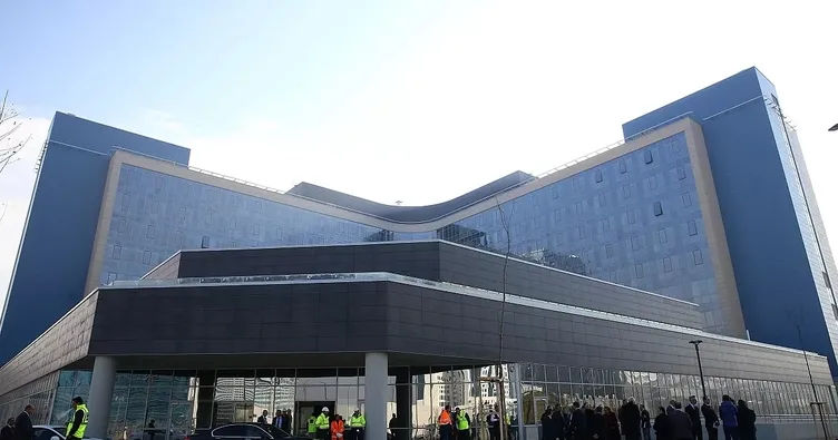 ANKARA ŞEHİR HASTANESİ'NDE OLAY: HASTAYLA İLGİLENİLMEDİĞİNİ SAVUNDULAR ARBEDE ÇIKTI
