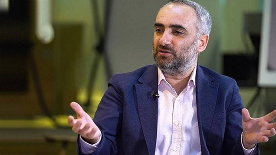 GAZETECİ İSMAİL SAYMAZ HALK TV'DEN AYRILDIĞINI DUYURDU