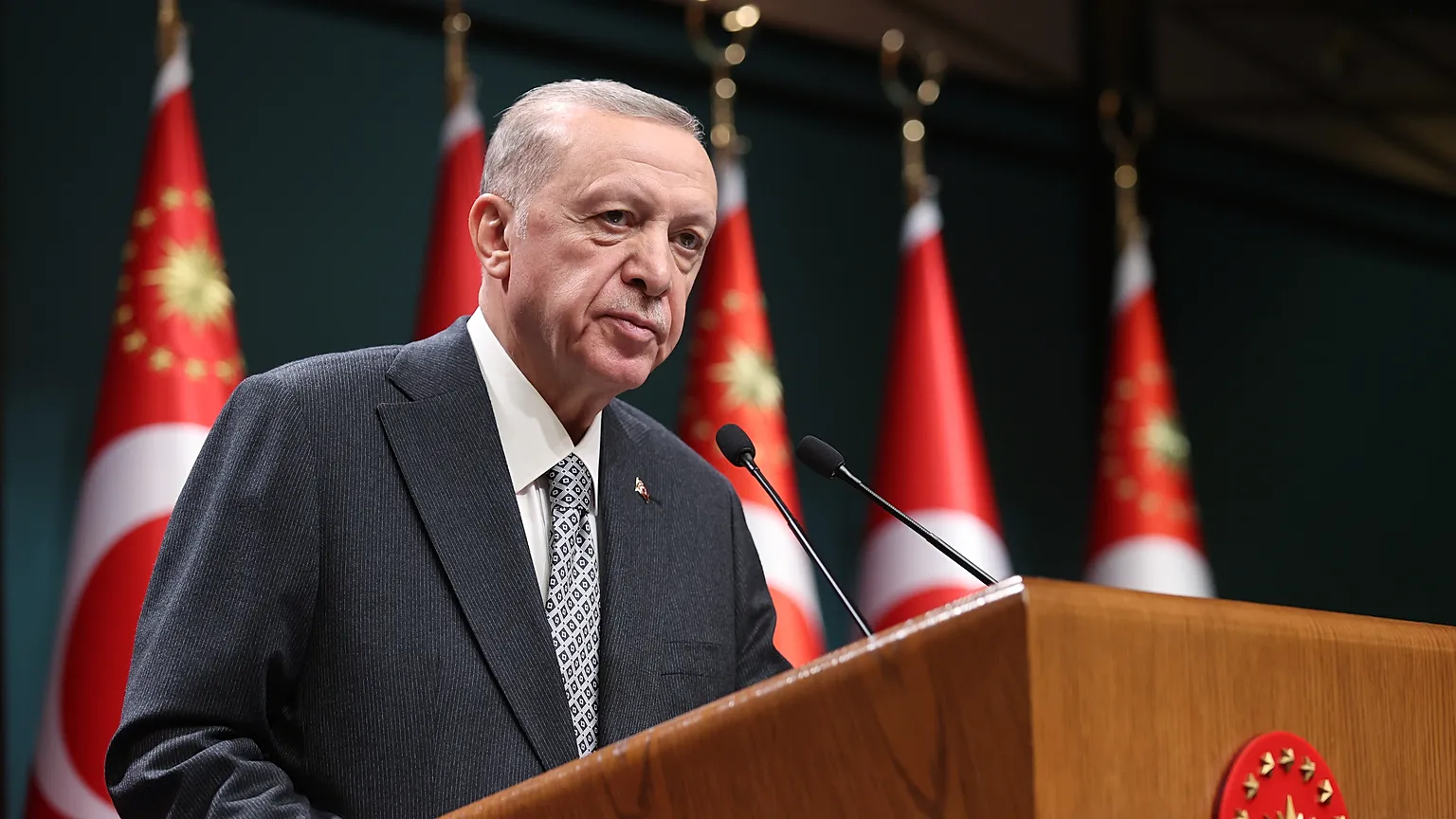 CUMHURBAŞKANI ERDOĞAN "BÖLGEMİZDE BARIŞI VE GÜVENLİĞİ BİRLİKTE İNŞA ETMEK MECBURİYETİNDEYİZ!"
