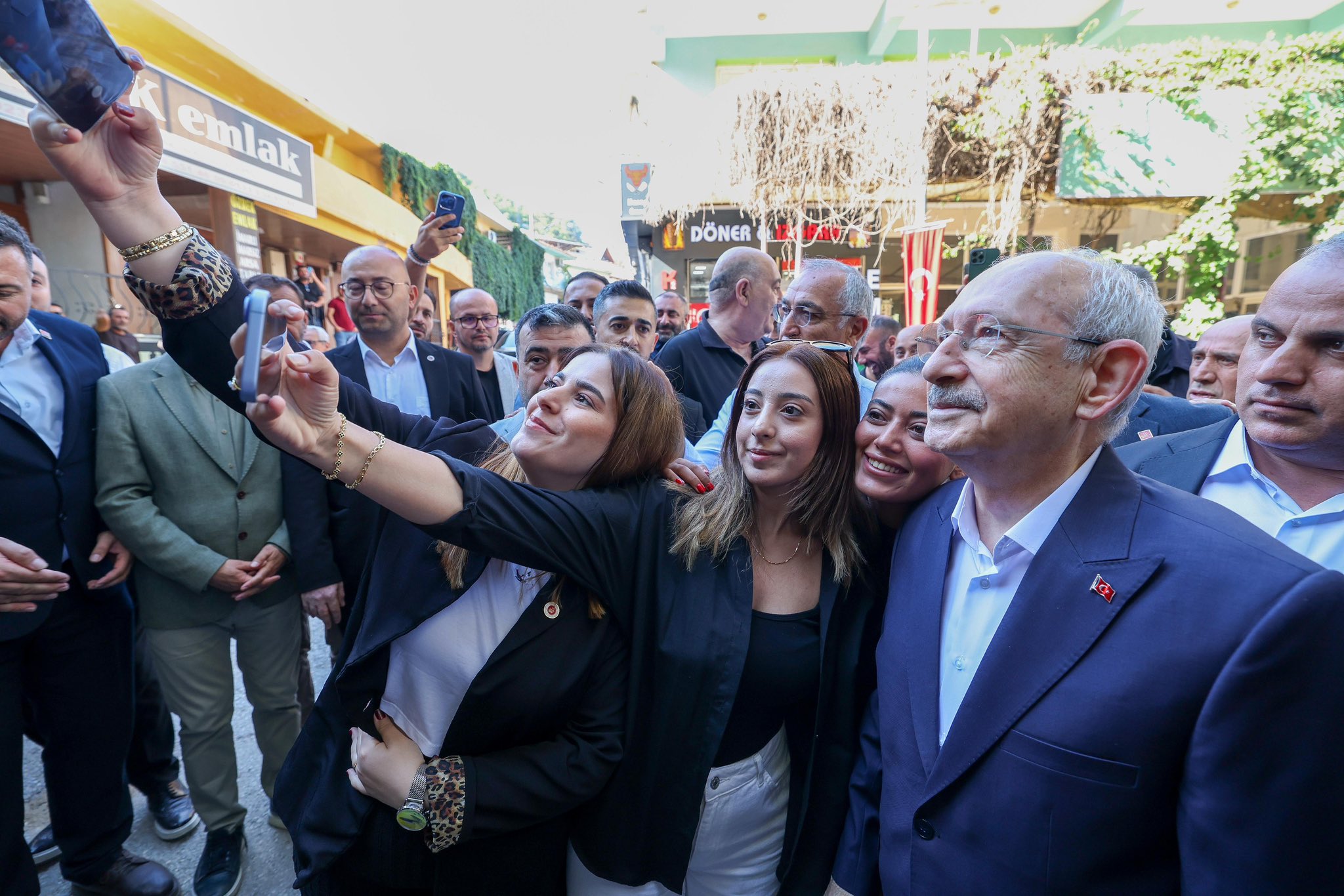 KILIÇDAROĞLU İZMİR'DE KÖY HALKIYLA BULUŞTU