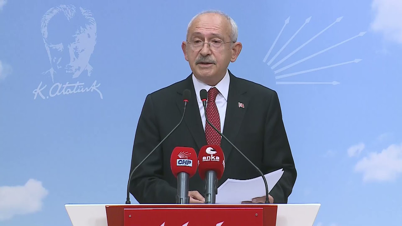"Eğitim, bir bakanlığın faaliyet raporuna sığdırılamaz"