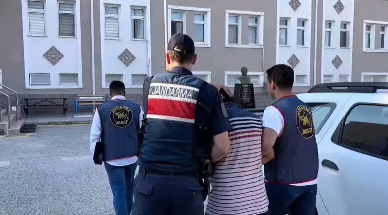 Başkentte JASAT operasyonu: FETÖ firarisi yakalandı
