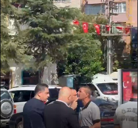 Edremit belediyesi önünde gerginlik iddiası