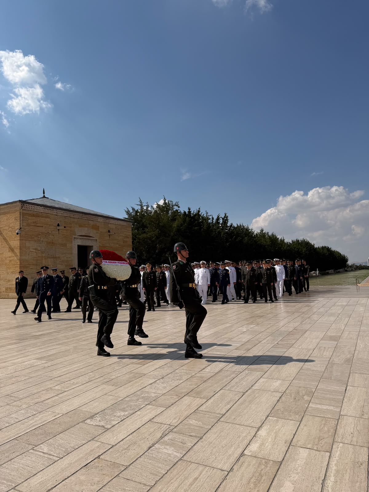 Türk Silahlı Kuvvetleri Anıtkabir’i ziyaret etti