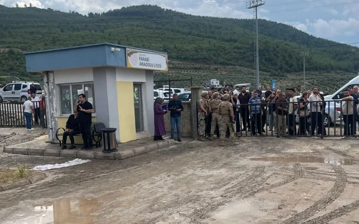 Osmaniye'de Saldırı Yaşayan Öğretmen Yaşamını Yitirdi