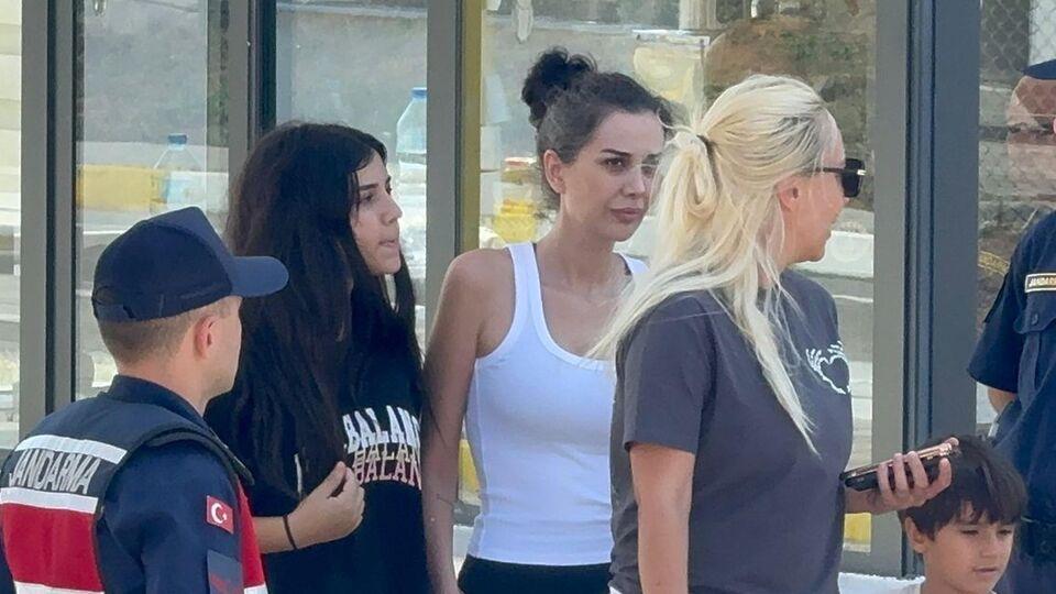 Dilan Polat, Cumhurbaşkanına hakaret suçundan gözaltına alındı
