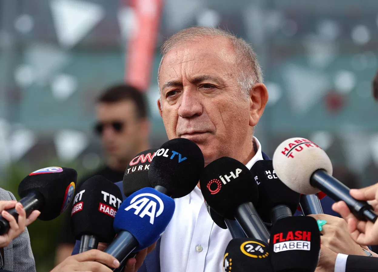 Gürsel Tekin: Dibine kadar arınmak zorundayız