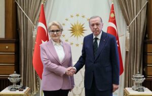 Cumhurbaşkanı Erdoğan, Meral Akşener hakkında açtığı tüm davaları geri çekti !