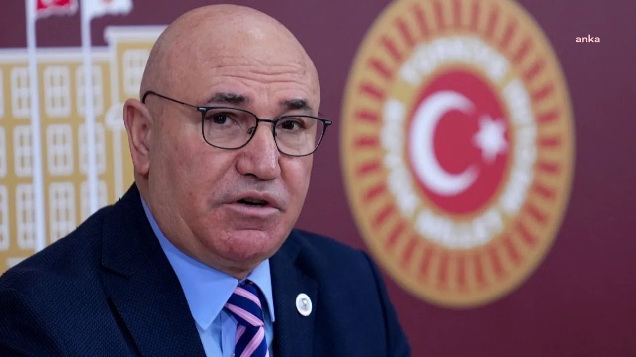 CHP’li Tanal’dan AK Parti Kongresi’nde delegelere 4 bin TL’lik saat hediyesine tepki!