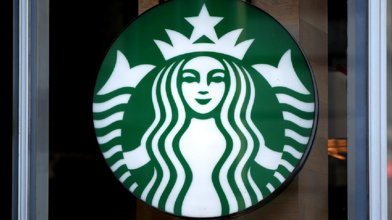 Starbucks, 1000’den fazla çalışanını işten çıkaracak!