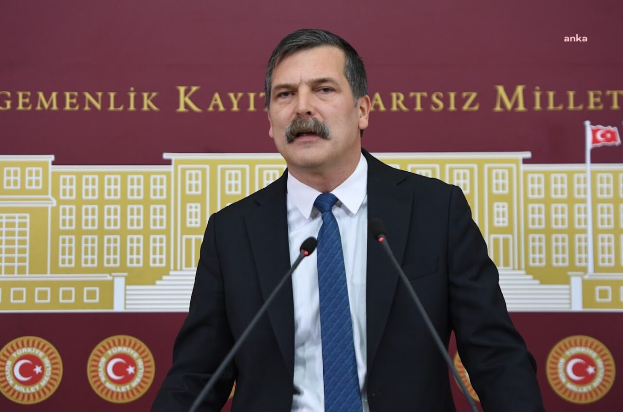 Erkan Baş: Ne olursa olsun, bu güzel ülkeyi darbecilerin insafına teslim etmeyeceğiz