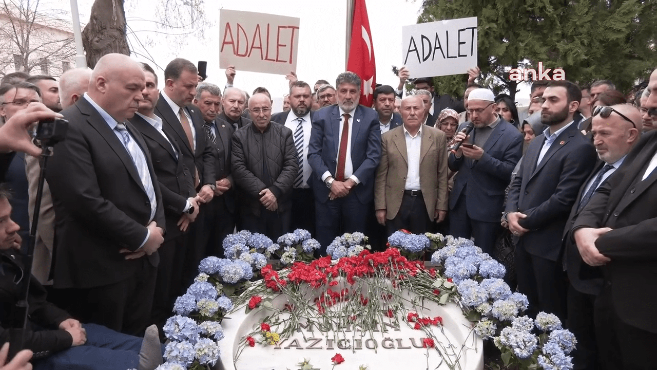 Muhsin Yazıcıoğlu, mezarı başında anıldı