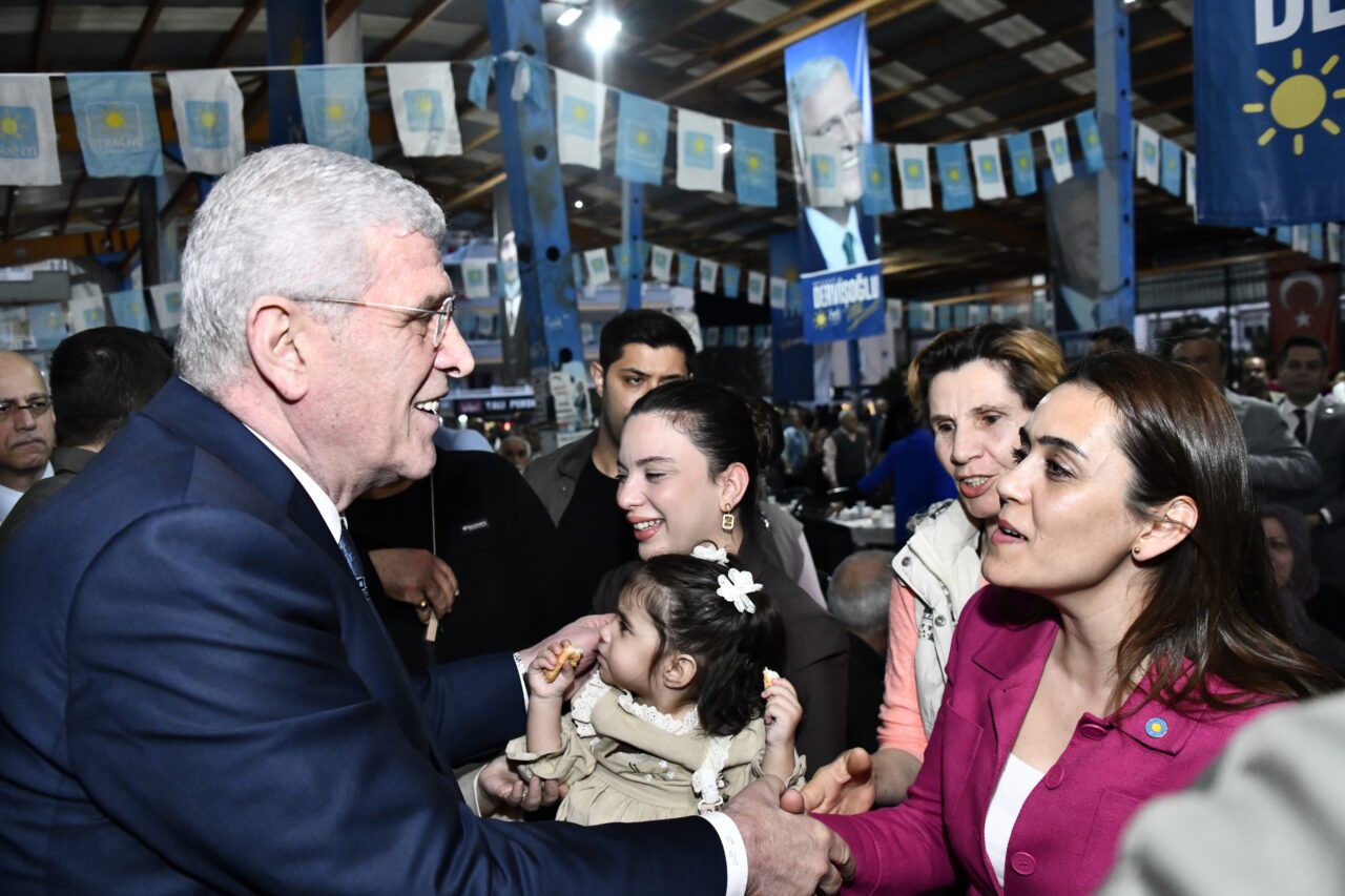 İYİ Parti Genel Başkanı Dervişoğlu Adana’da iftar programına katıldı