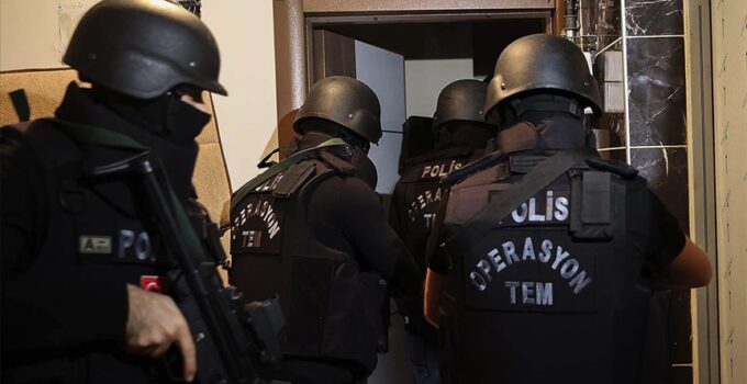DEAŞ operasyonunda 17 gözaltı