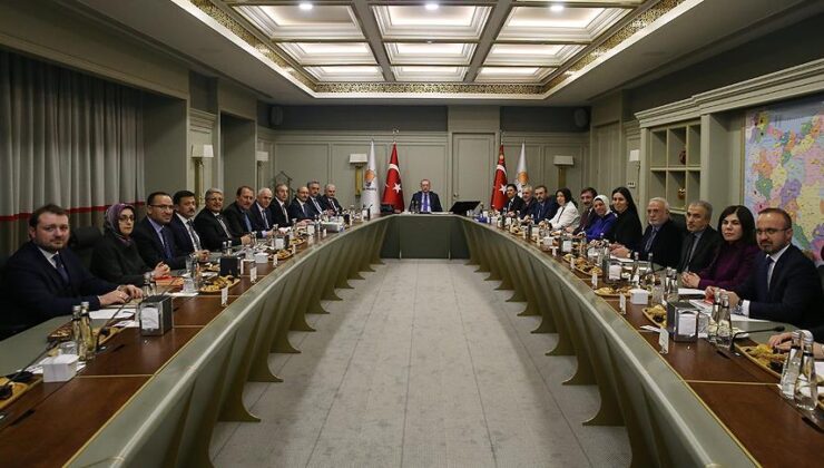 İşte AKP MKYK Toplantısı’nın gündemi!