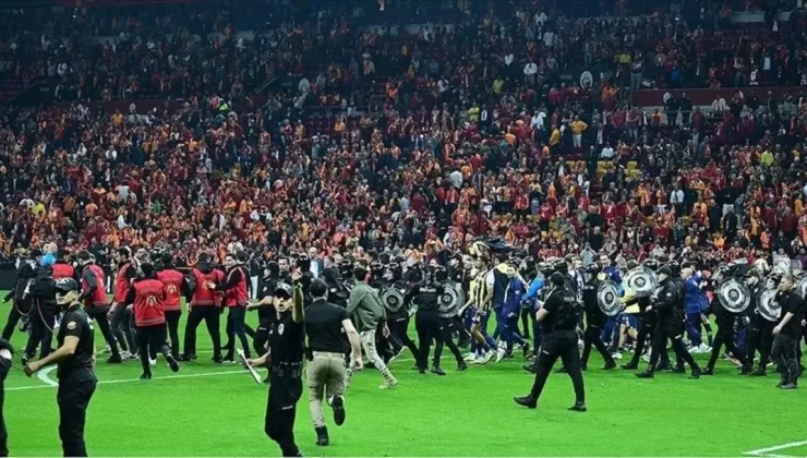Fenerbahçeli Futbolcular Mert Müldür ve Oosterwolde’ye zorla getirme kararı!