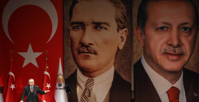 Erdoğan: “Gençlere barış ve huzur dolu bir ülke bırakmak için!”