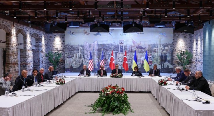 İstanbul’da Türkiye-ABD-Ukrayna üçlü toplantısı sona erdi