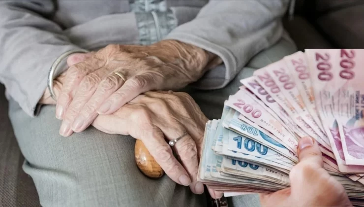 Emekli bayram ikramiyesi ödemeleri yarın başlıyor