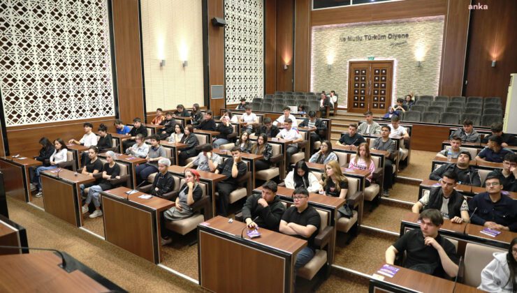 Keçiören Belediyesi’nden sınava hazırlanan öğrencilere destek