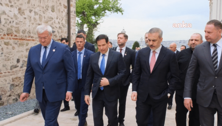 Türkiye-Rusya-Ukrayna üçlü toplantısı başladı