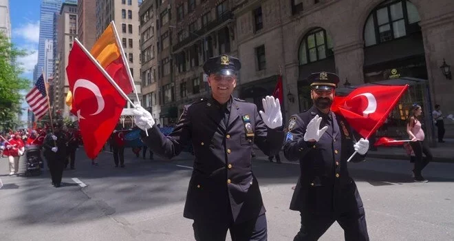 ABD’de 42. Geleneksel New York Türk Günü Yürüyüşü coşkuyla kutlandı