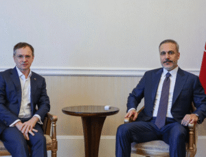 Hakan Fidan, Rusya Devlet Başkanı Danışmanı Vladimir Medinski ile görüştü