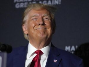 Trump, yapay zeka ile Papa oldu