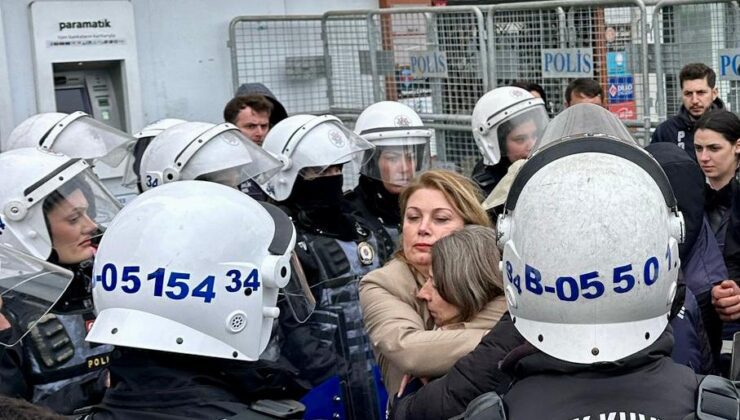 CHP’li Asu Kaya, kadın muhtara siper oldu