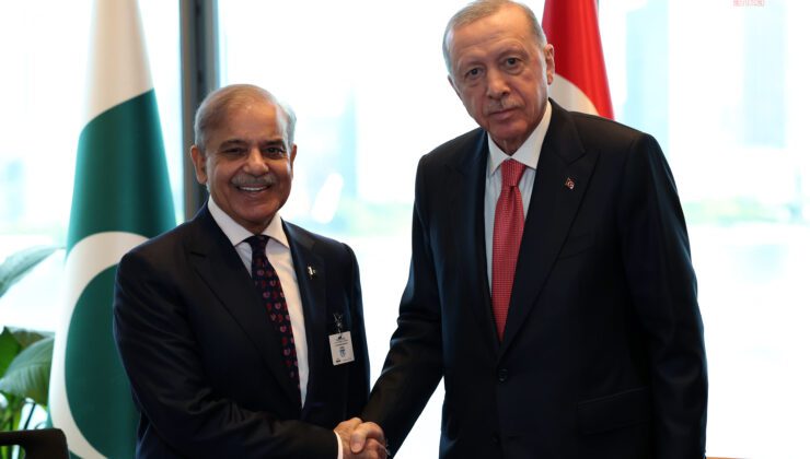 Erdoğan, Pakistan Başbakanı Şahbaz Şerif ile ne konuştu?