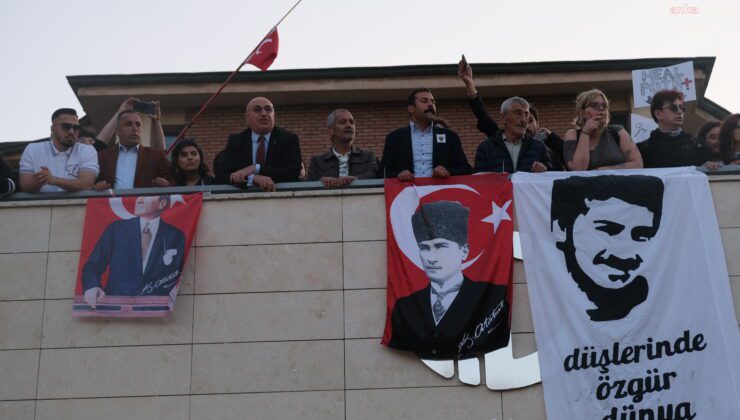 Ali İsmail Korkmaz’ın fotoğrafı rektörlüğe asıldı