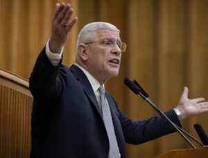 Dervişoğlu’ndan flaş açıklamalar: “Türk vatanına namahrem eli değdirtmeyeceğiz!”