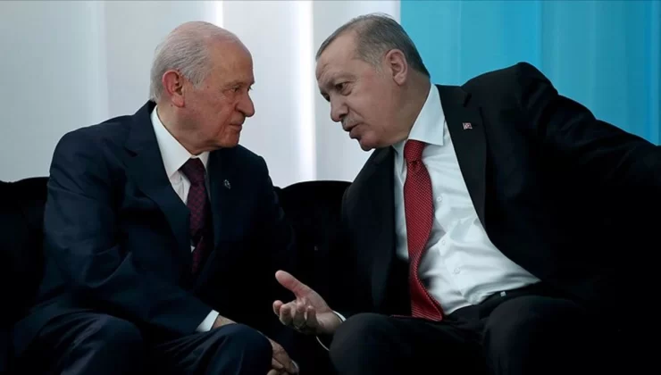 Adaylık için konuşan Erdoğan’a Bahçeli’den yanıt: “Tarihin gerisine düşmek izmihlalle eşdeğerdir”