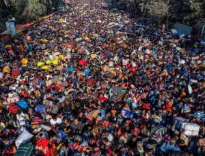 Dini festivalde dehşete düşüren izdiham!