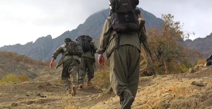 PKK silah bırakma ve fesih kararı aldığını duyurdu