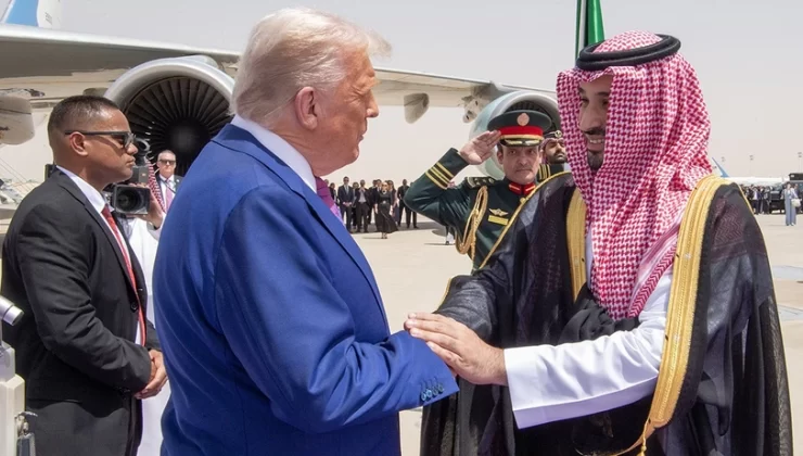 ABD ile Suudi Arabistan 142 milyar dolarlık anlaşmayı imzaladı