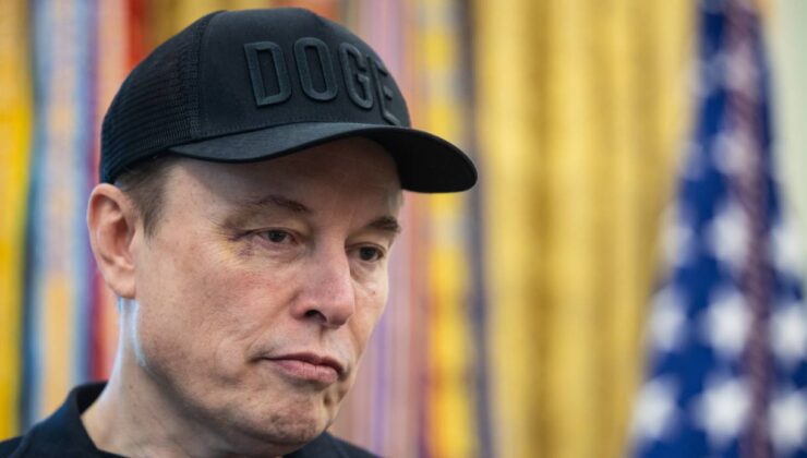 Elon Musk’ın yüzüne ne oldu?