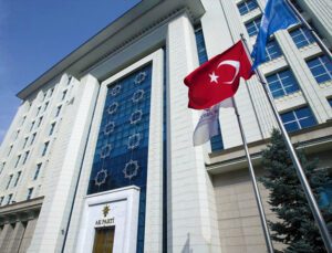 AK Parti’de ‘teşkilat’ krizi: “Kafamı kuma gömmeyeceğim”