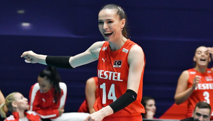 Eda Erdem’den duygusal paylaşım: “Kalbim mutlulukla doluyor”
