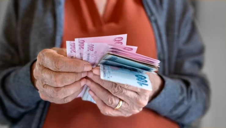 Kimlerin emekli maaşlarında kesinti olacağı belli oldu