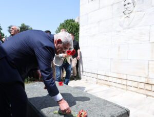 İYİ Parti Genel Başkanı Dervişoğlu, Talat Paşa’nın kabrini ziyaret etti