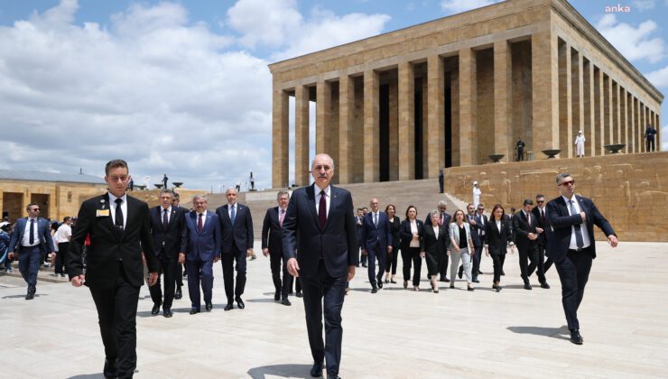 TBMM Başkanı Numan Kurtulmuş’tan Anıtkabir’i ziyaret