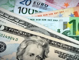 Dövizde dolar ve euro tam tersi ilerliyor: İşte son durum